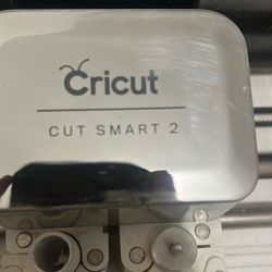 Circut Cut Smart 2 
