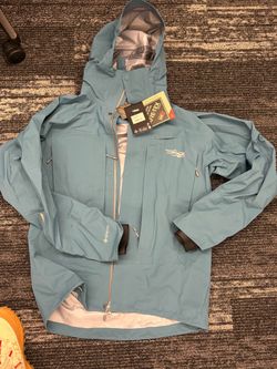 NWT Sitka Cat 5 Goretex Fishing Jacket