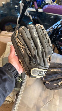 Mizuno Baseball Glove 12.5"