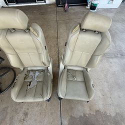 2007 Infiniti G35 Seats