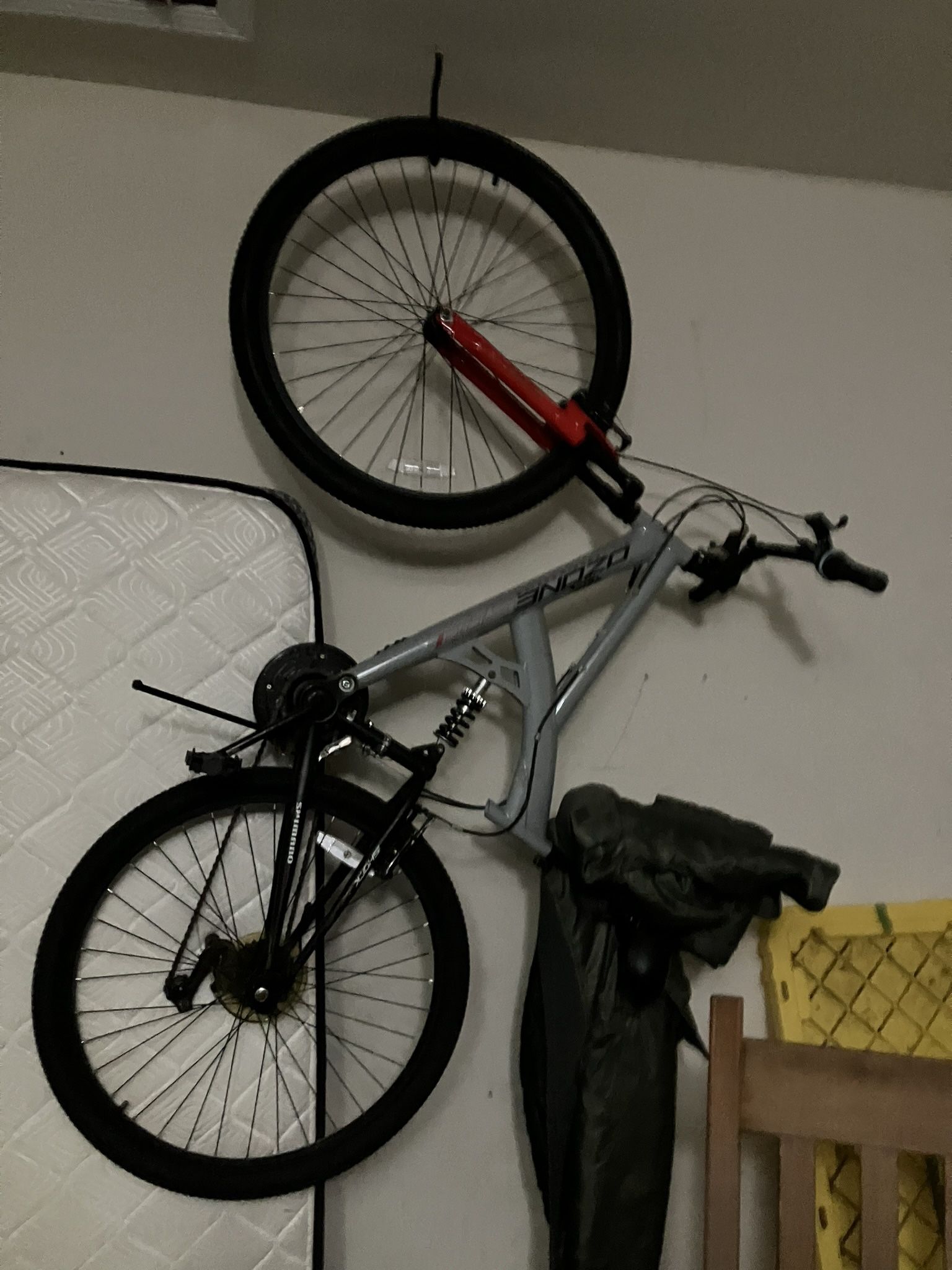 Men Mountain Bike