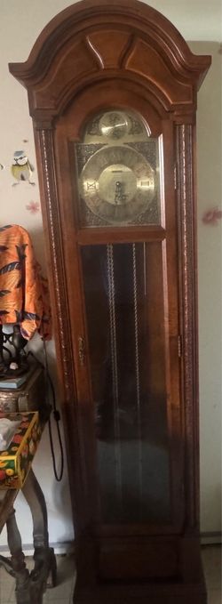 Grandfather clock 🕰️