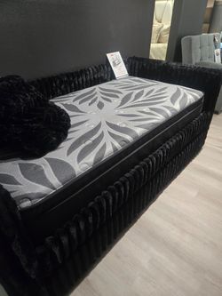 DFWFURNITUREWAREHOUSE SAN LEANDRO BACK TO SCHOOL SALE  TWIN TRUNDLE BED