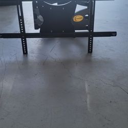 Omni Tv Mount