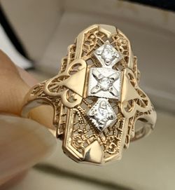 Vintage 10K Solid Gold Genuine Diamond Ladies Ring Sz 8~ 2.9g