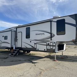 2018 Forest River Salem Hemisphere GLX 5th Wheel, Model #SBF368RLBHK