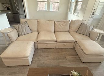 4 Seat Couch with 2 ottomans
