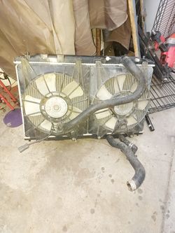 Vendo rallador para un Honda civi 2007 completo con los ventiladores Y mangueras
