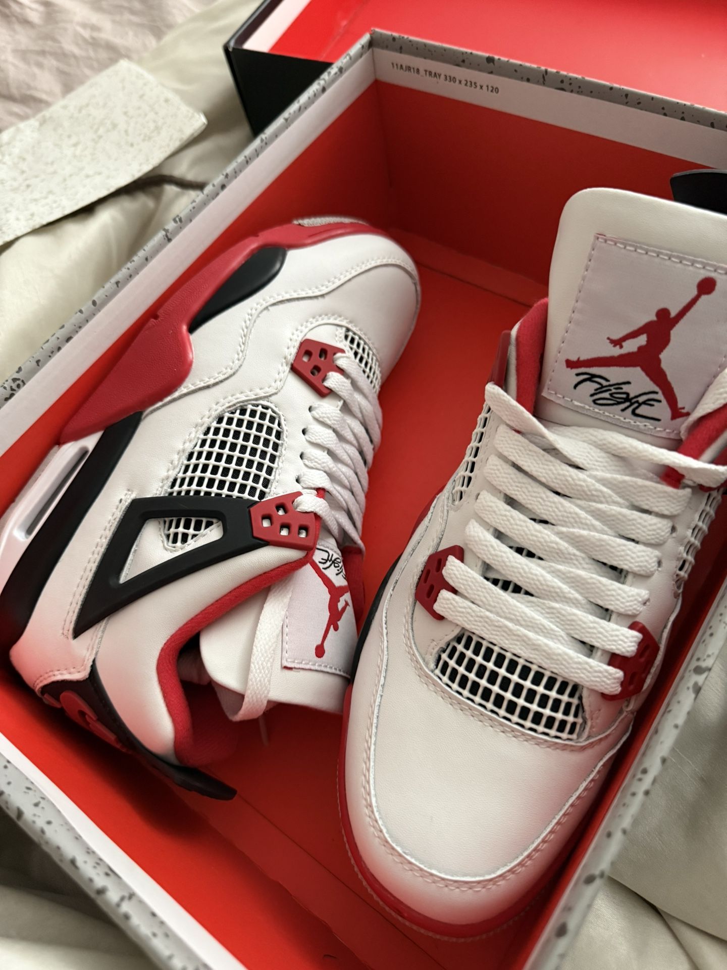 Jordan 4 Retro Fire Red (2020)