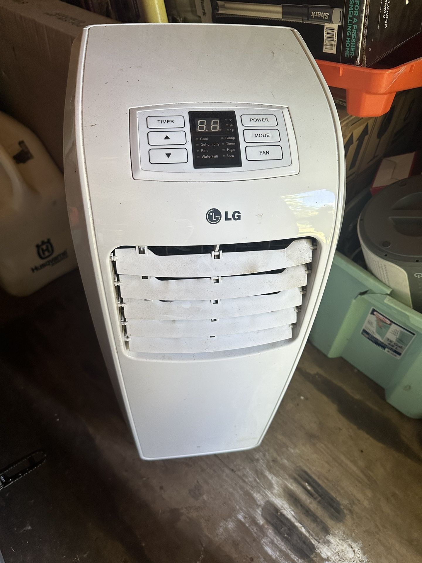 Standing portable AC unit