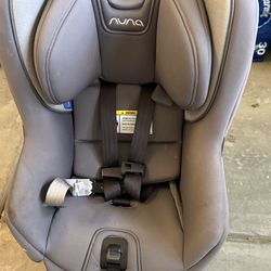Nuna Rava Convertible car seat