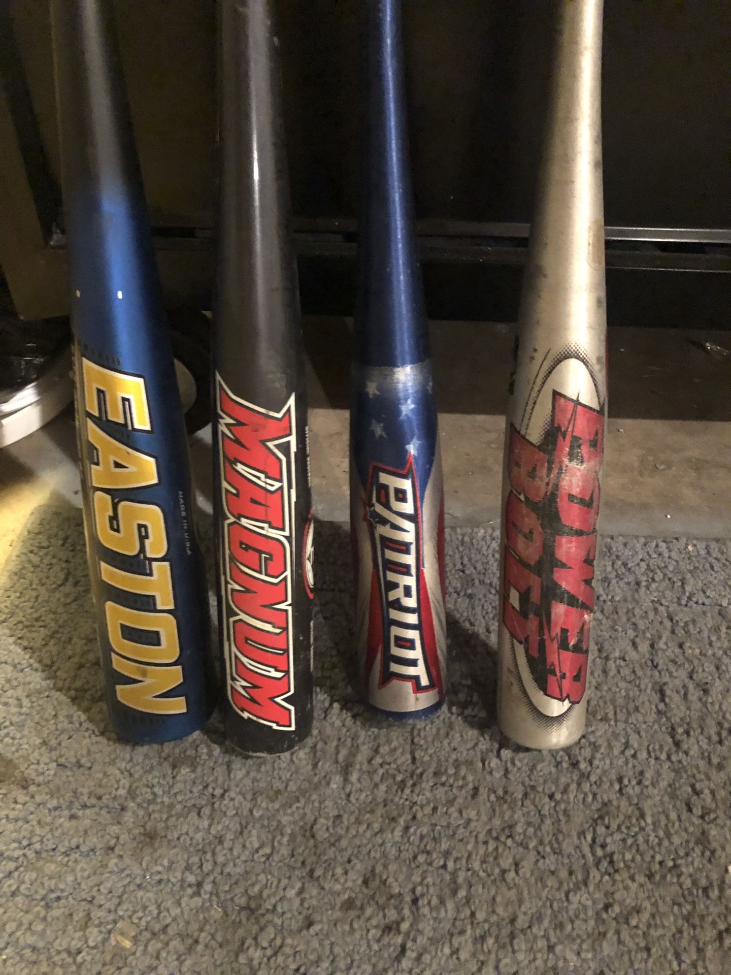 YOUTH baseball bats