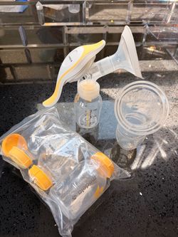 Hakka & manual breast pump with bottles