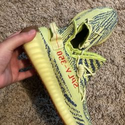 Yeezy Boost 350 Semi Frozen Yellow