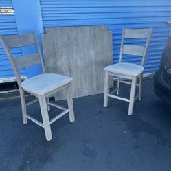 Kitchen table and chair set