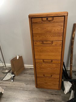 4 drawer filing cabinet with included folders!