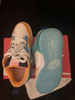 Nike Low Dunks Women Size 7