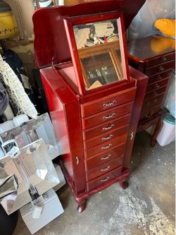 Jewelry armoire
