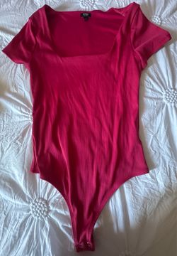 Express Ribbed Square Neck Bodysuit (M)