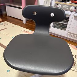 Child’s Desk Chair 