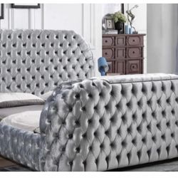 Queen Bed Dresser And Mirror