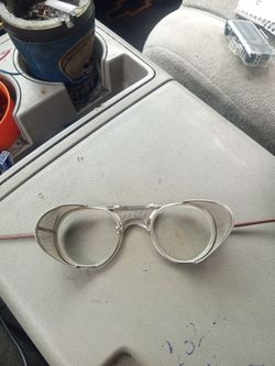 1940 safety glasses