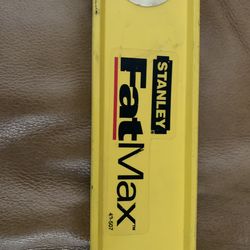 48in 5 ft Stanley FAT max level