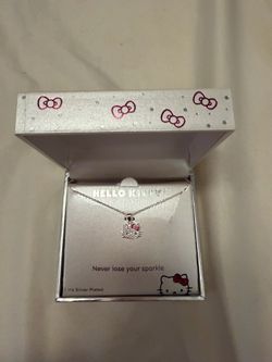 Hello kittty necklace