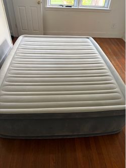 Air Mattress (Queen Size, Intex) *Must go by 7/31/26*