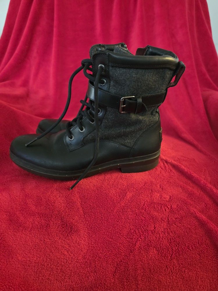 UGG WOMEN WATER BOOTS LETHER SIZE 9