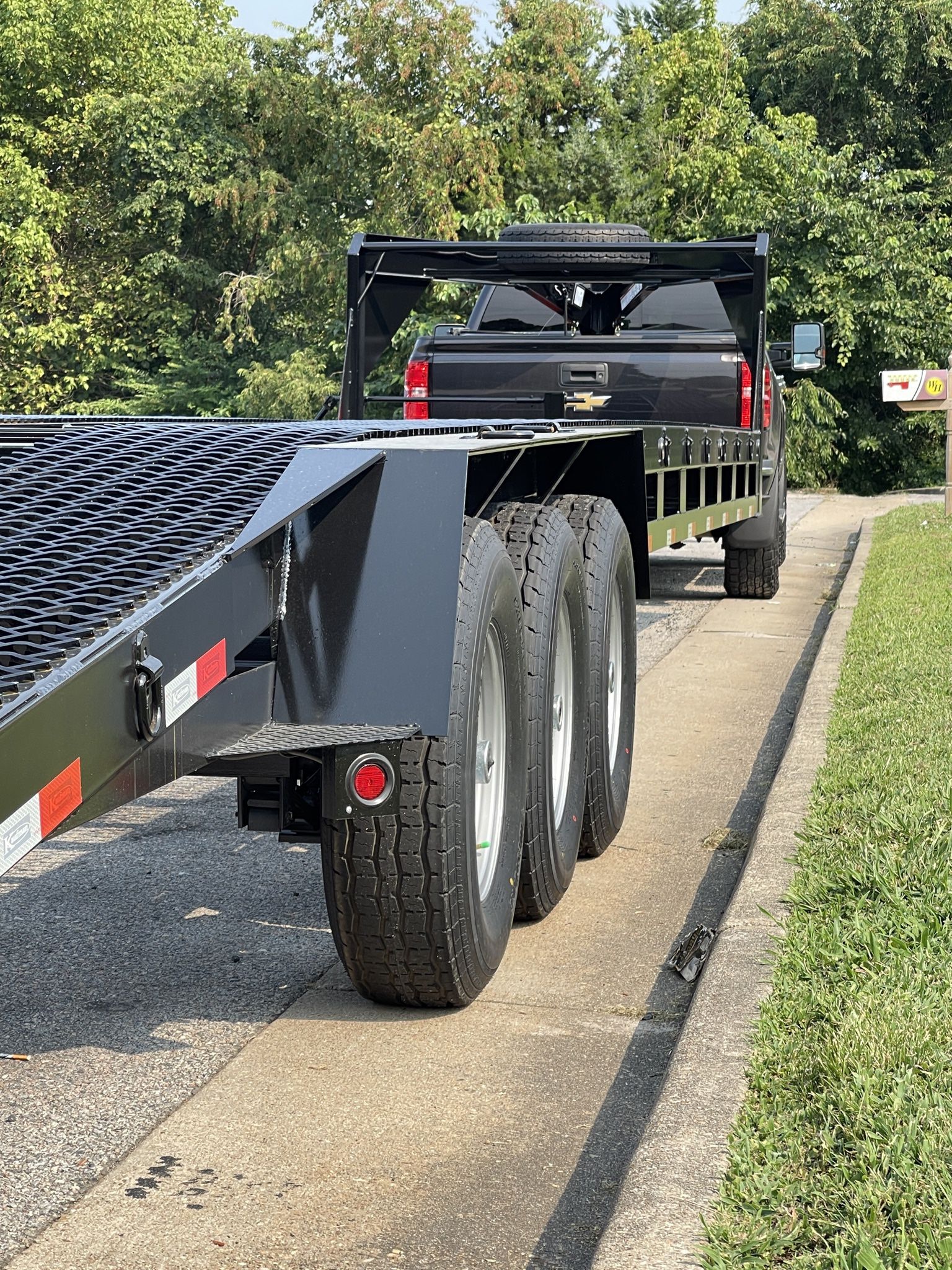 Kaufman Wedge 3-car trailer with tandem dual 10K axles. 