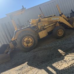 John Deere 210LE 4x4 Tractor