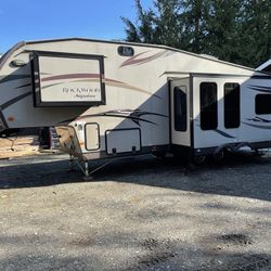 2014 Forest river Signature ultra lite
