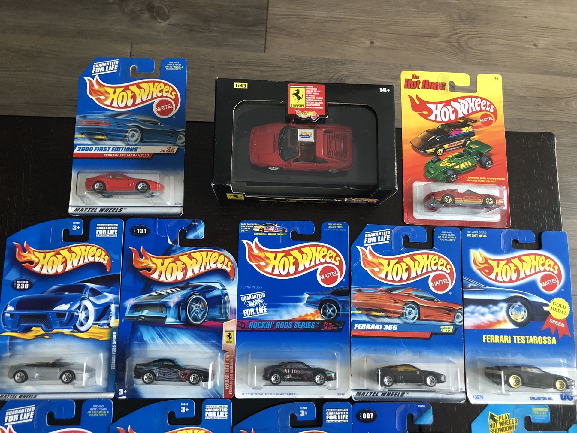 Ferrari Hot wheels Lot Of 18 Cars Hotwheels