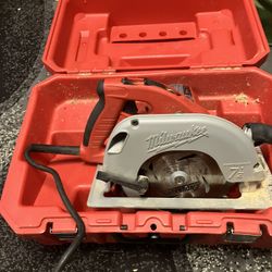 Milwaukee 6390-20 TILT-LOK 120V 7-1/4" Circular Saw Great Condition