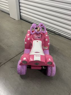 Kid Trax Toddler Disney Minnie Mouse 6V Electric Quad Ride On Toy