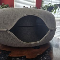 Cattasaurus cat bed/ hideout / cat cave