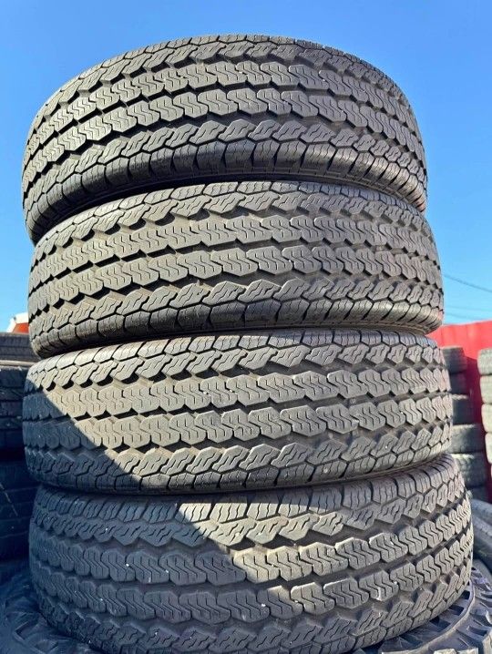 215 85 16 Tires Con 80% De Vida Las 4 De La Marca CONTINENTAL