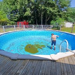 28' Above GROUND swimming Pool W/New LINER, STAIRS & Pump