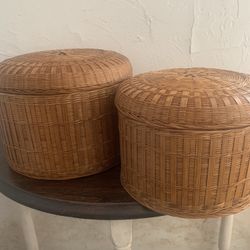 Set of 2 Round Storage Baskets with Lids Imported 