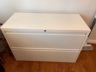 White safe/ two drawer filing cabinet