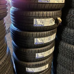 215/55/17 micehlin new tire set
