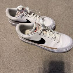 Nike Platform Court Legacy