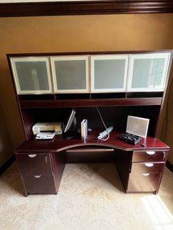 Free desk