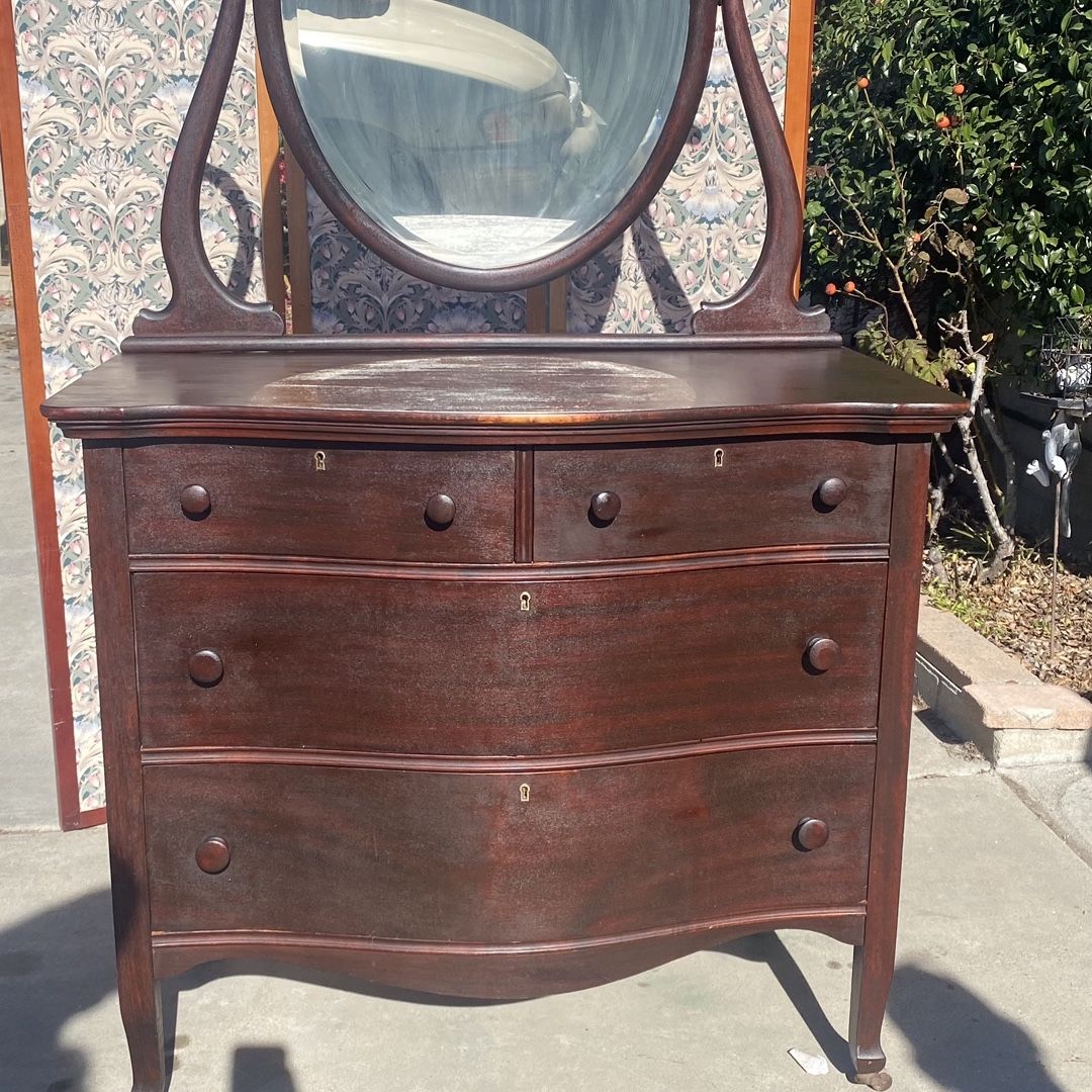 Antique Dresser With Mirror for Sale in La Mesa, CA - OfferUp Antique Dresser With Mirror for Sale in La Mesa, CA - OfferUp