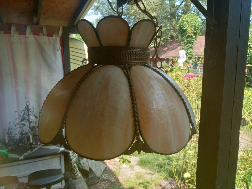 Stained Glass Fixture With Globe