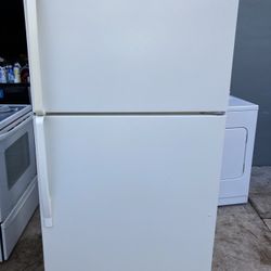Whirlpool Refrigerator 33W66H Everything Works Good 1 Month Warranty delivery Available 