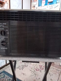 Dynasty window A/C