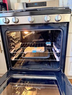Samsung Gas Range/Oven