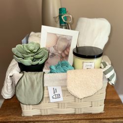 Mother’s Day basket SPA 